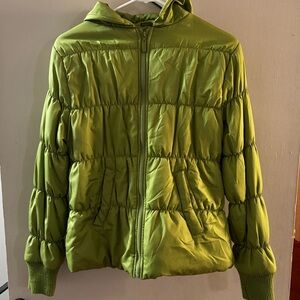 18 degrees Farenheit Green Puffer Jacket Women’s Medium
